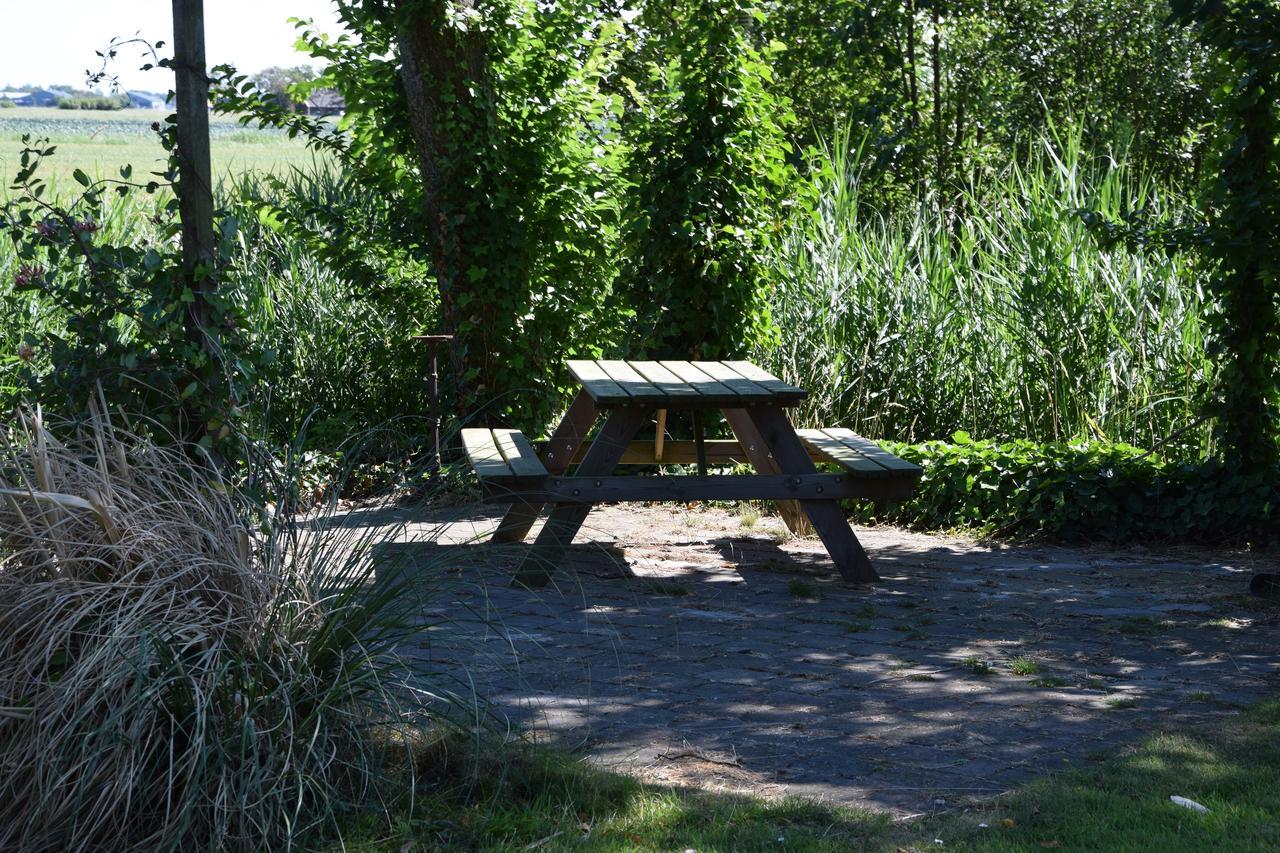 Bed and Breakfast De Hocht Nes  Exterior foto